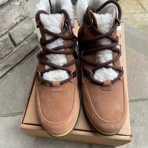 SOREL HARLOW LACE COZY US 7 Women's Outdoor Ankle Boot Suede Brown New - Picture 3 of 9